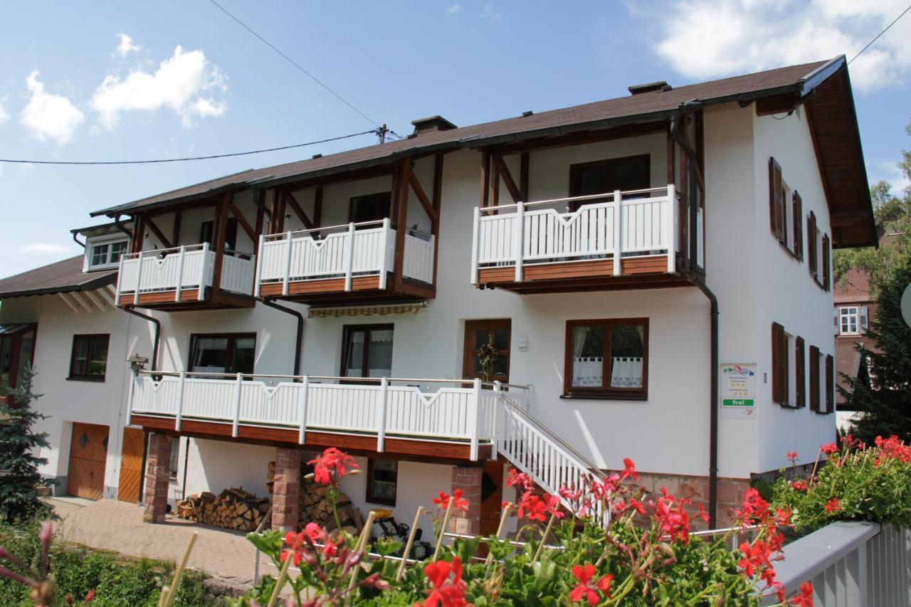 Schoenes Doppelzimmer Mit Separater Kueche Im Noerdlichen Nationalpark Schwarzwald Forbach Εξωτερικό φωτογραφία